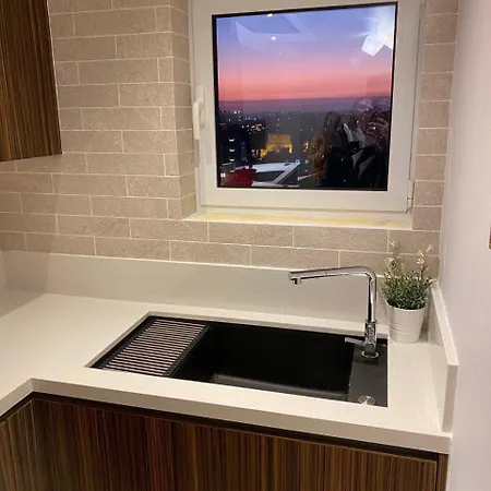 Marina Seaview Apartment Limassol